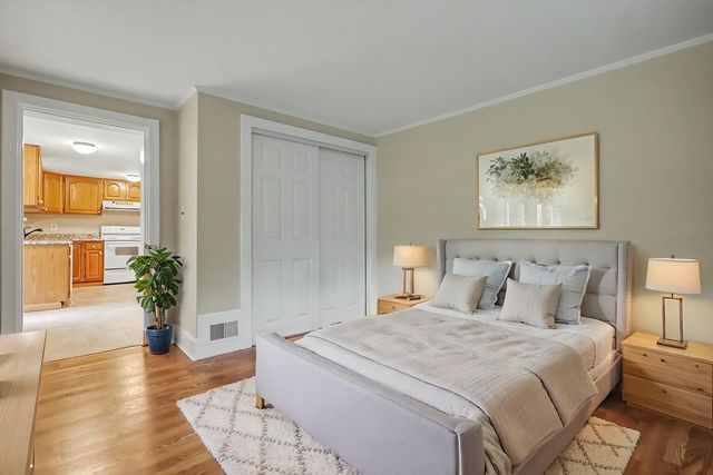 197 River Road, Andover, MA 01810