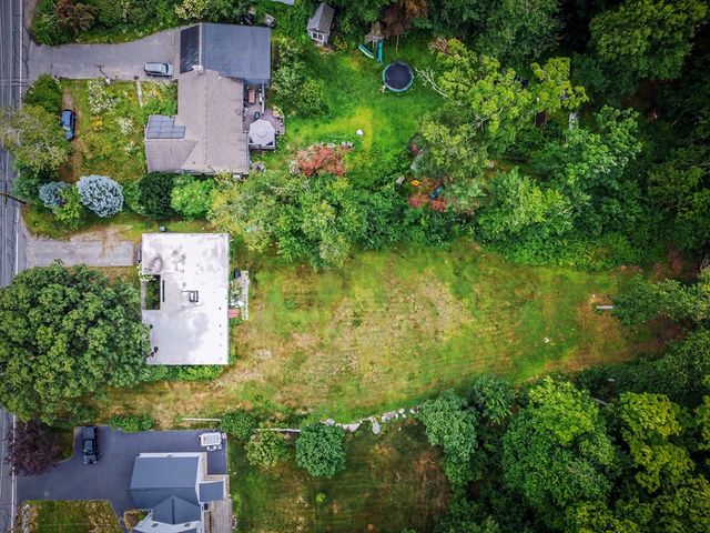 197 River Road, Andover, MA 01810