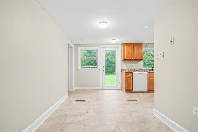 197 River Road, Andover, MA 01810