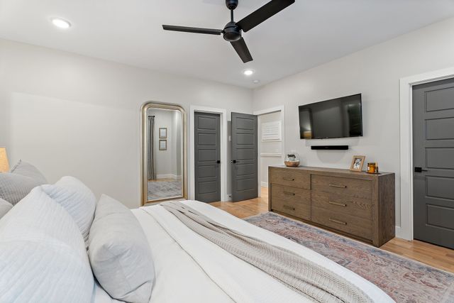 6462 Thunderbird Dr, Nashville, TN 37209