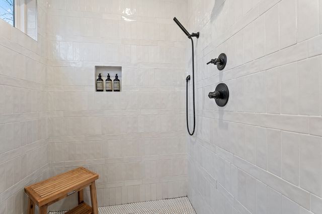 6462 Thunderbird Dr, Nashville, TN 37209