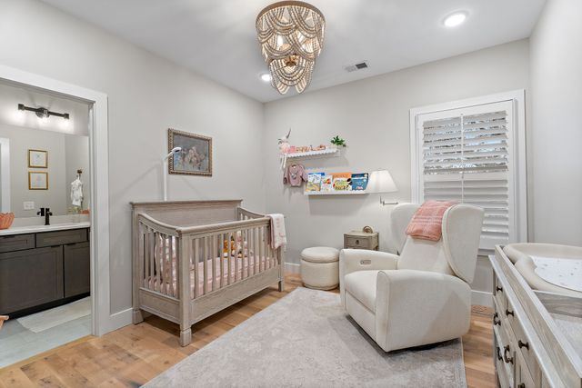 6462 Thunderbird Dr, Nashville, TN 37209