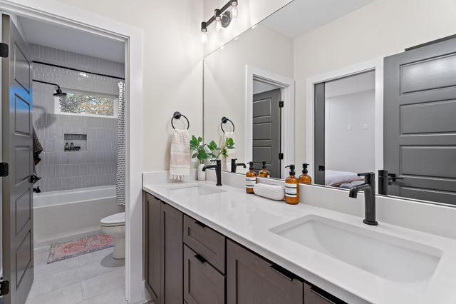 6462 Thunderbird Dr, Nashville, TN 37209