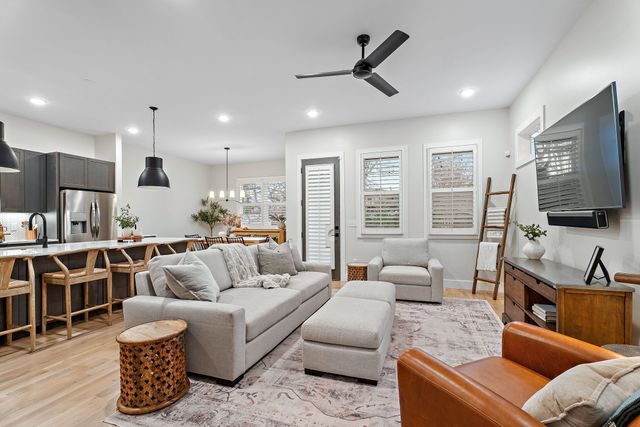 6462 Thunderbird Dr, Nashville, TN 37209