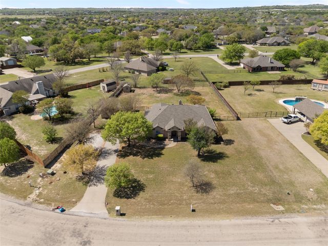 163 Lakeview Drive, Aledo, TX 76008