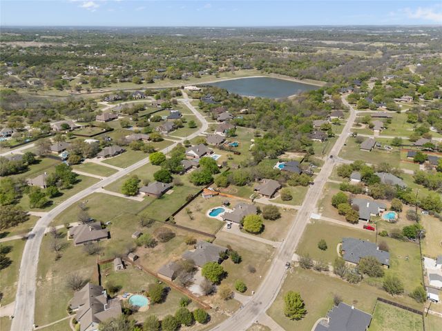 163 Lakeview Drive, Aledo, TX 76008