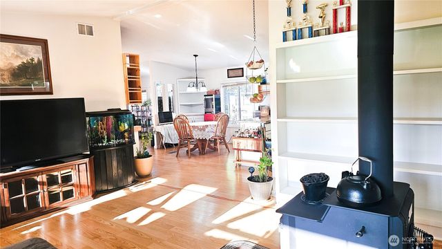 12933 Trout Farm Road, Sultan, WA 98294