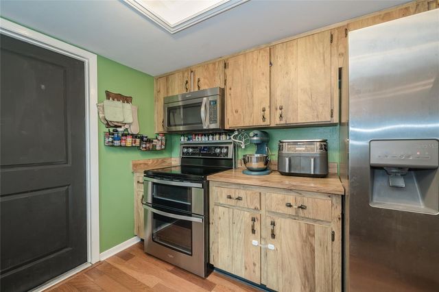 1404 REDBUD CIRCLE, Plant City, FL 33563