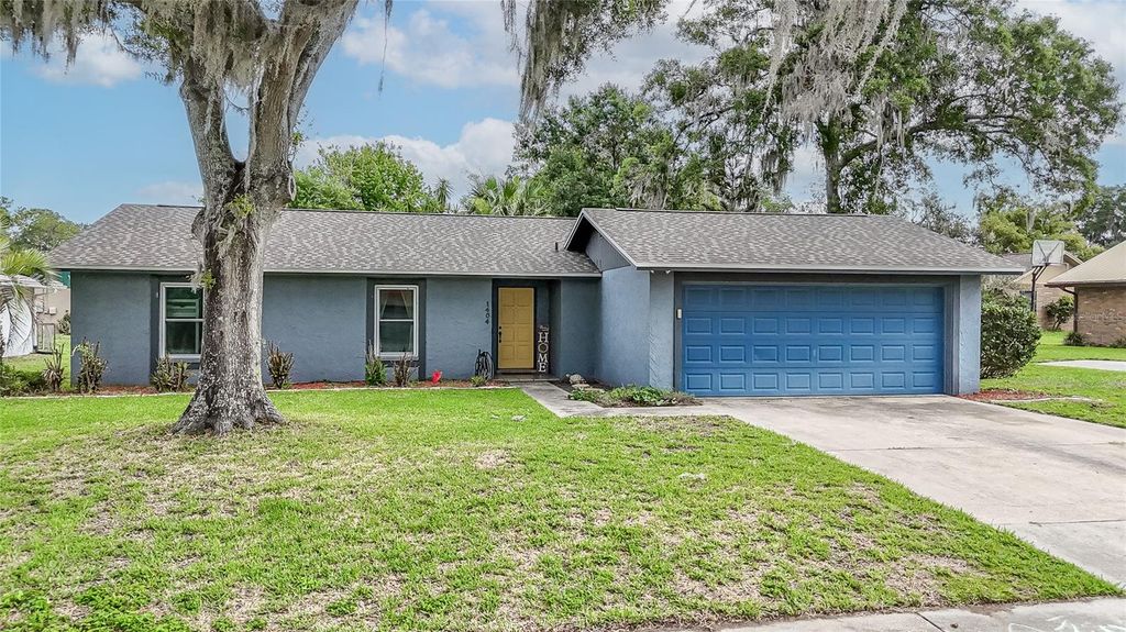 1404 REDBUD CIRCLE, Plant City, FL 33563