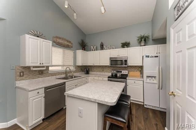 1405 Sunburst Drive, O Fallon, MO 63366
