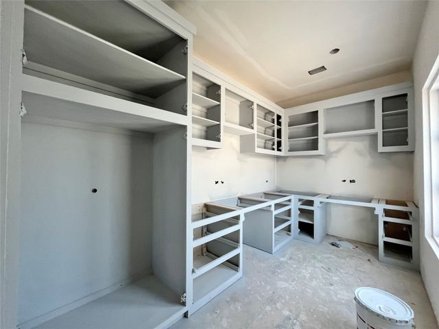 5501 Pershing Avenue, Fort Worth, TX 76107