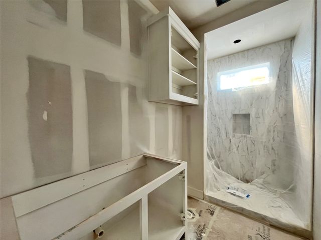 5501 Pershing Avenue, Fort Worth, TX 76107