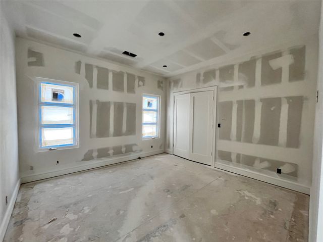 5501 Pershing Avenue, Fort Worth, TX 76107