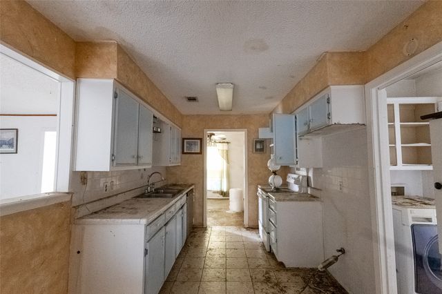 708 Redbud Drive, Forney, TX 75126