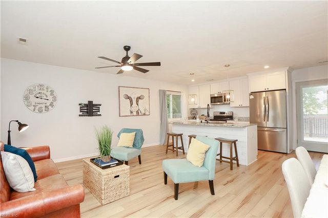 5 Kingslee LN, Hampton, VA 23669