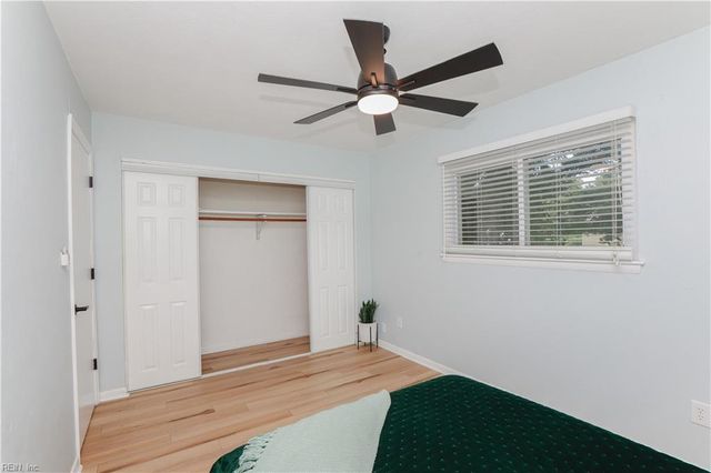 5 Kingslee LN, Hampton, VA 23669