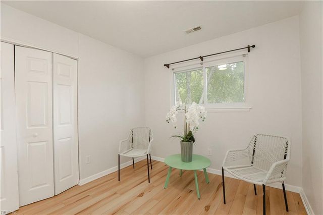 5 Kingslee LN, Hampton, VA 23669