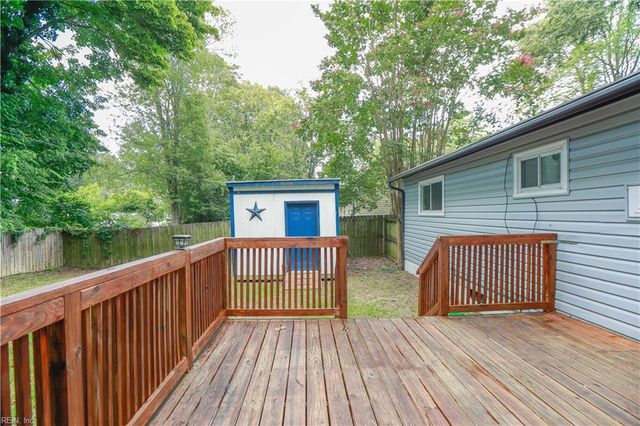 5 Kingslee LN, Hampton, VA 23669