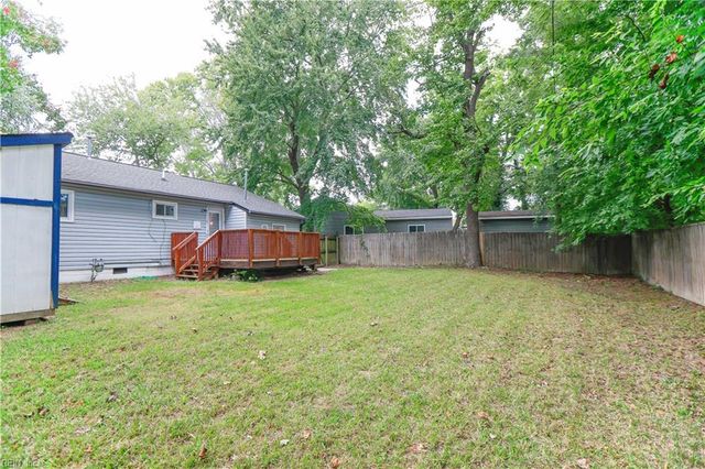 5 Kingslee LN, Hampton, VA 23669