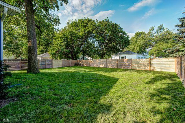 102 W Ulen Drive, Lebanon, IN 46052