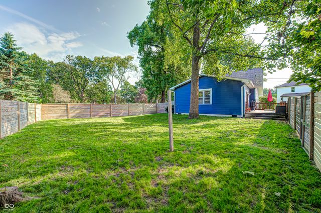 102 W Ulen Drive, Lebanon, IN 46052