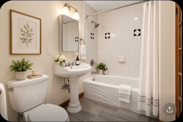 58 Myrtle St 2, Boston, MA 02114
