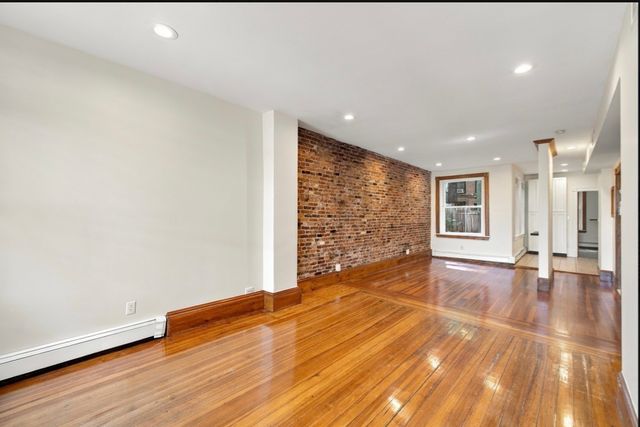 58 Myrtle St 2, Boston, MA 02114
