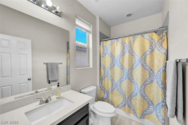 5560 Honey Creek Avenue, Las Vegas, NV 89131