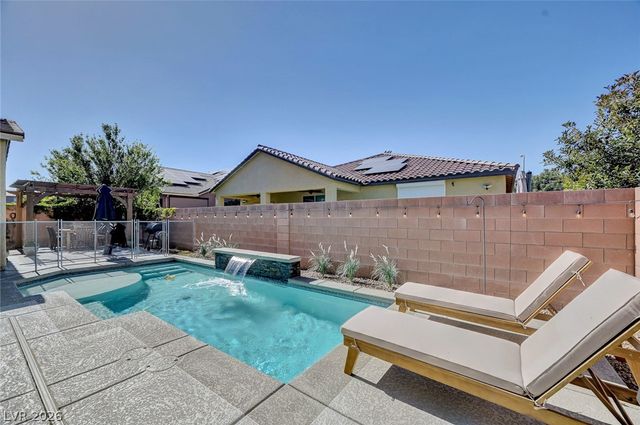5560 Honey Creek Avenue, Las Vegas, NV 89131
