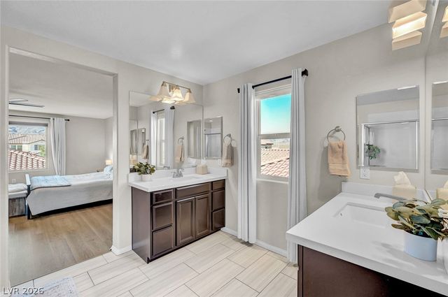 5560 Honey Creek Avenue, Las Vegas, NV 89131