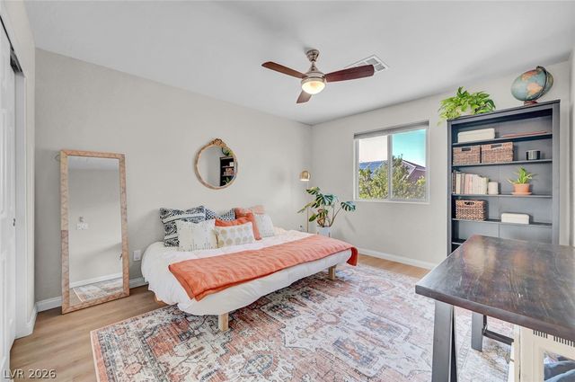 5560 Honey Creek Avenue, Las Vegas, NV 89131