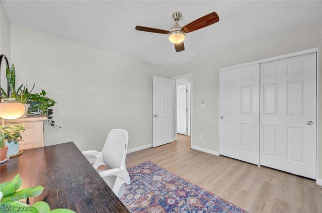 5560 Honey Creek Avenue, Las Vegas, NV 89131