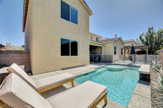 5560 Honey Creek Avenue, Las Vegas, NV 89131