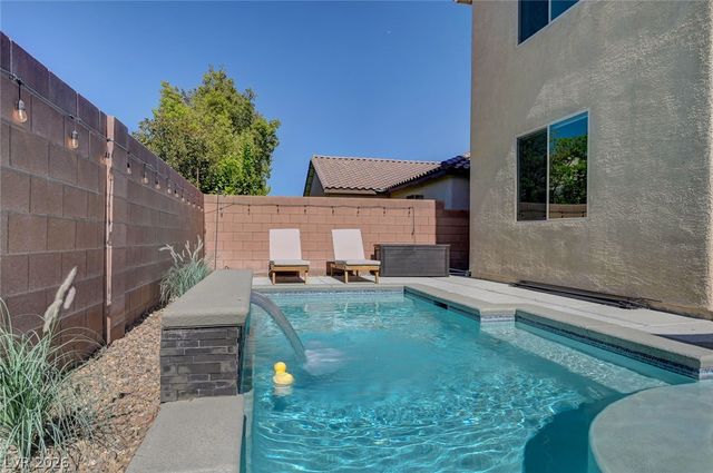5560 Honey Creek Avenue, Las Vegas, NV 89131