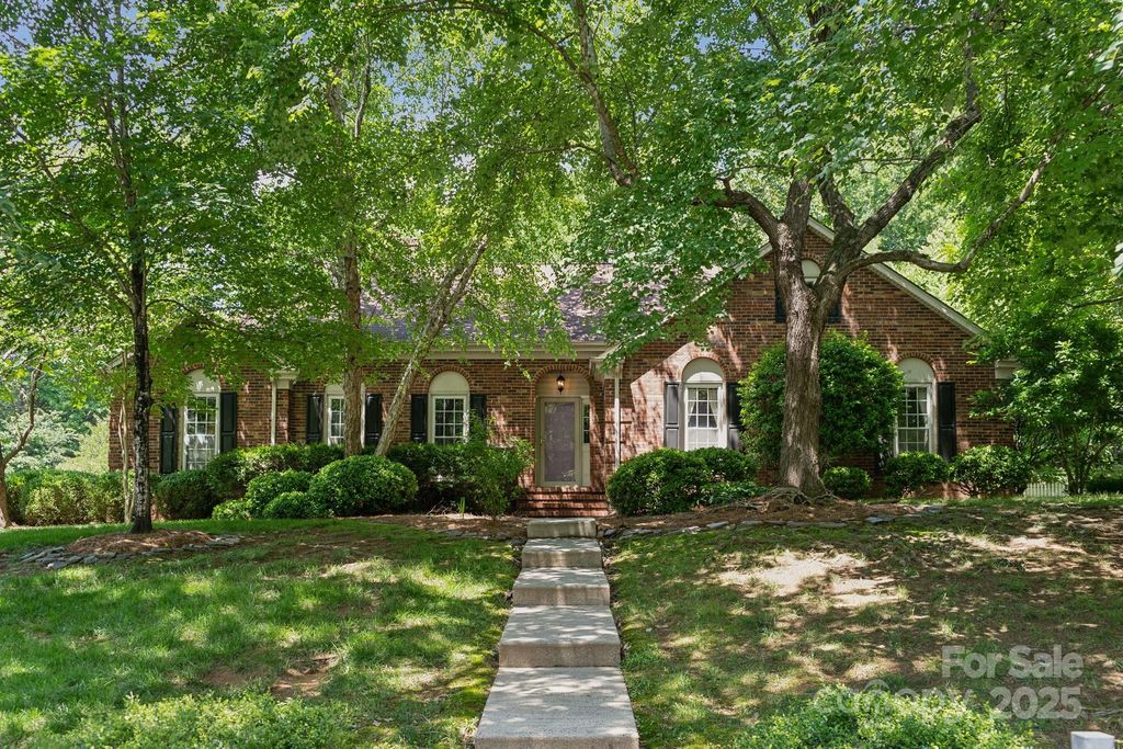 2234 Hamilton Mill Road, Charlotte, NC 28270