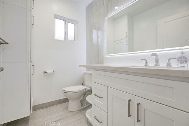 15115 Covello Street 2, Van Nuys, CA 91405