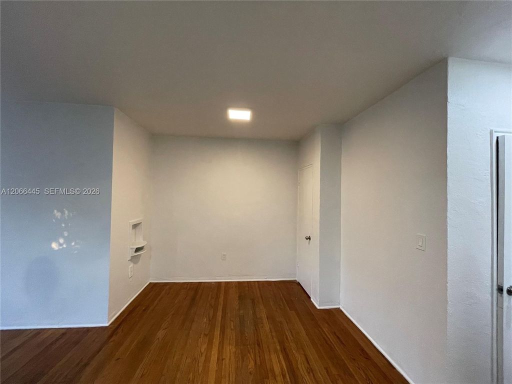 1000 Biarritz Drive 3, Miami Beach, FL 33141