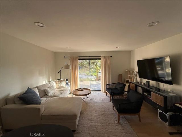 102 Tangelo, Irvine, CA 92618