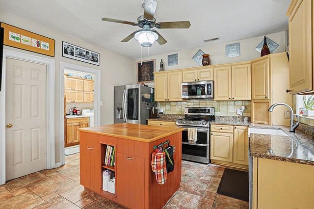 1419 Lighthouse Dr., North Myrtle Beach, SC 29582