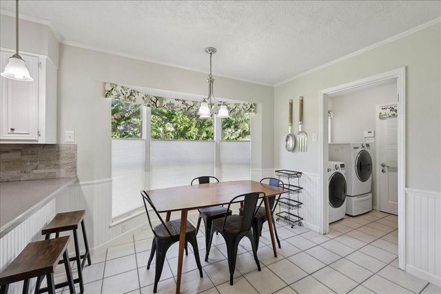 990 Chatwood Drive, Beaumont, TX 77706