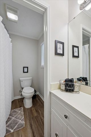 990 Chatwood Drive, Beaumont, TX 77706