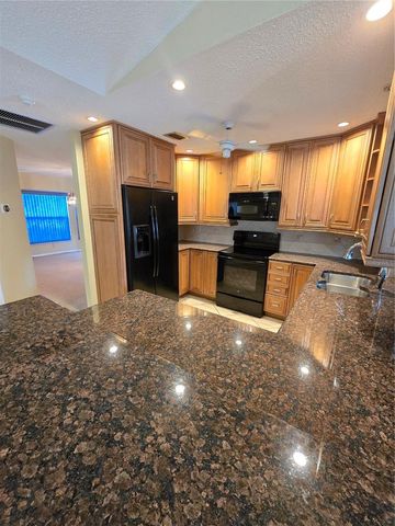 4836 79TH AVENUE PLAZA E, Sarasota, FL 34243