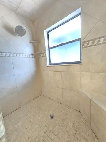 4836 79TH AVENUE PLAZA E, Sarasota, FL 34243