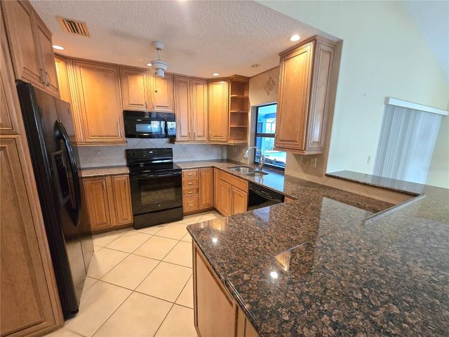 4836 79TH AVENUE PLAZA E, Sarasota, FL 34243