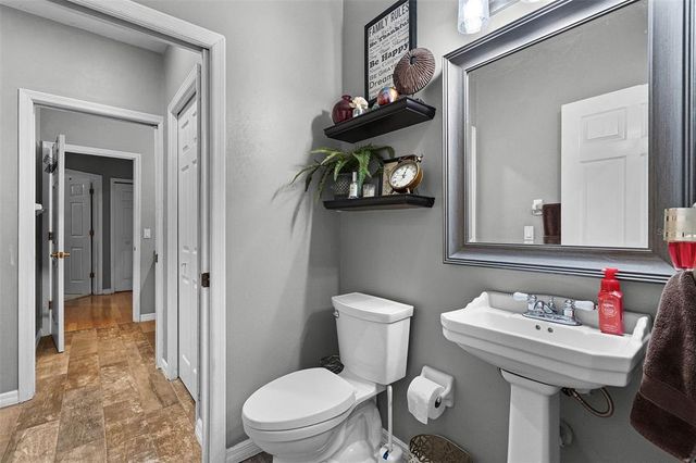 889 KENSINGTON GARDENS COURT, Oviedo, FL 32765