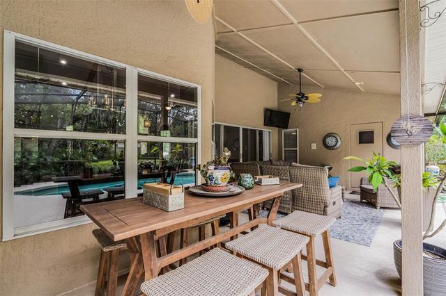 889 KENSINGTON GARDENS COURT, Oviedo, FL 32765