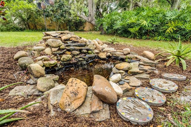 889 KENSINGTON GARDENS COURT, Oviedo, FL 32765