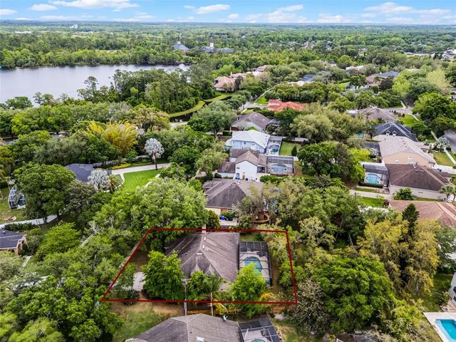889 KENSINGTON GARDENS COURT, Oviedo, FL 32765