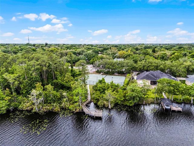 889 KENSINGTON GARDENS COURT, Oviedo, FL 32765