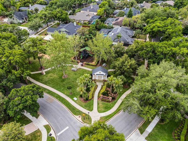 889 KENSINGTON GARDENS COURT, Oviedo, FL 32765